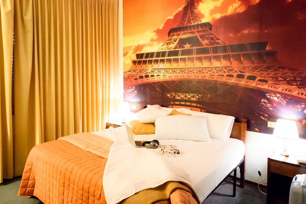 Hotel Palombella & Restaurant โฟรซีโนเน ภายนอก รูปภาพ